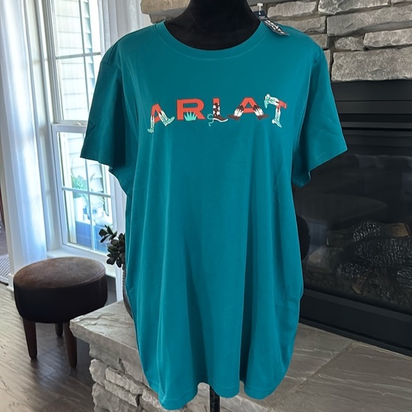 Ariat Real Boot Kickin screen print logo,relaxed Fit,100% cotton,round neck - Picture 1 of 9
